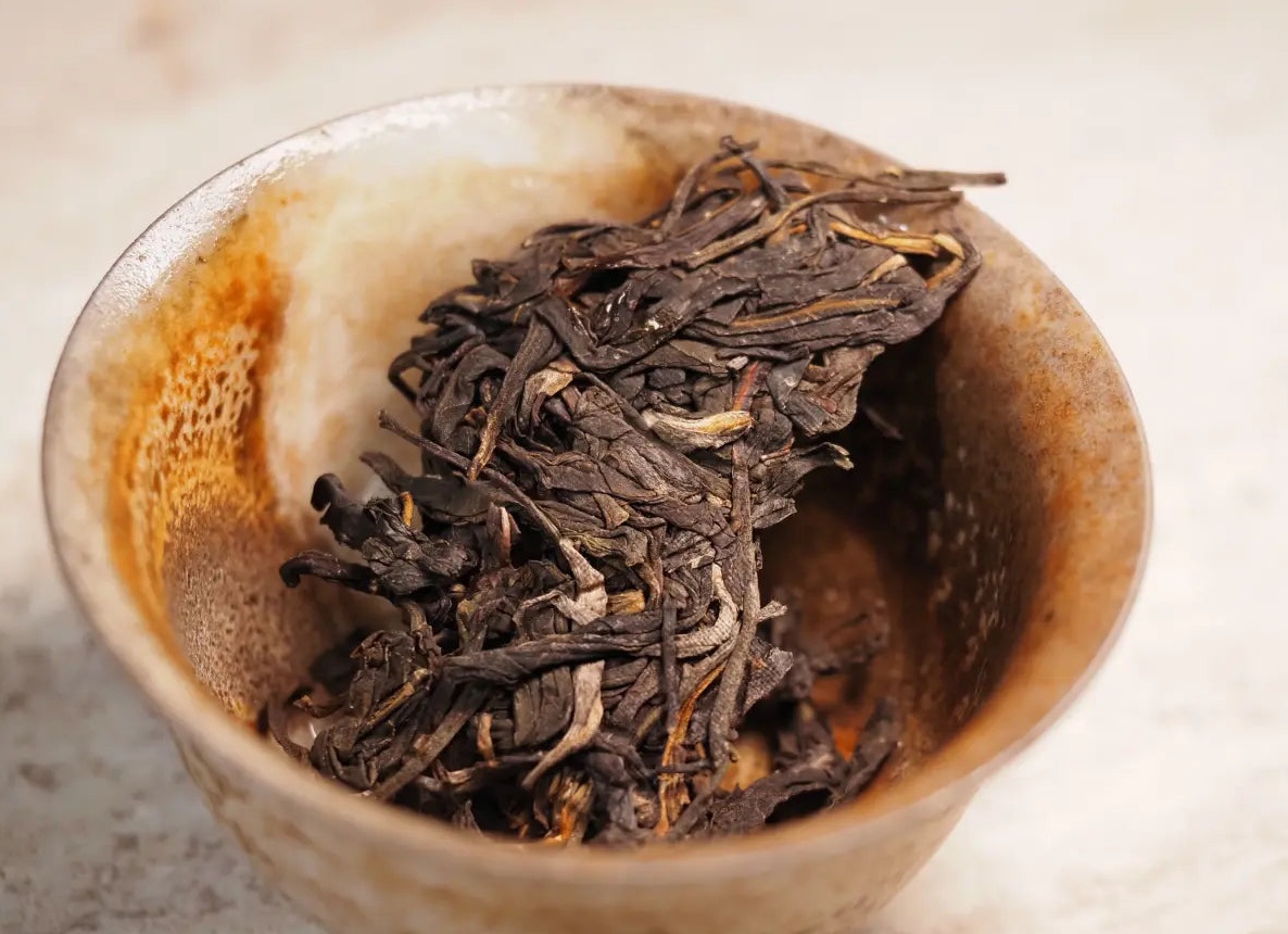 Развеиваем миф: лотки из дуба для столовых приборов — это непрактично