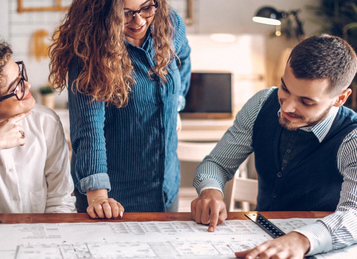 Плюсы работы с дизайнером мебели: как создать идеальное пространство