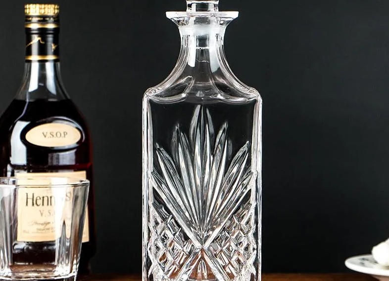 Стильная, элегантная и уютная: коллекция корпусной мебели Тефия