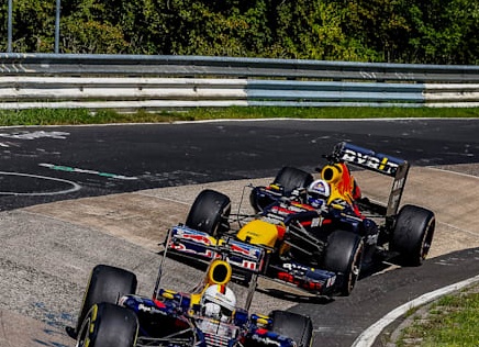 Создайте идеальную атмосферу: 7 простых способов оформить желтую кухню для уюта и стиля